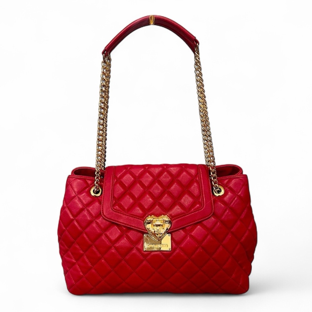 MOSCHINO NWOT- Love Moschino Red Quilted leather and gold shoulder bag ❤️❤️❤️